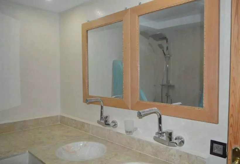 هتل Ksar Tin Hinan