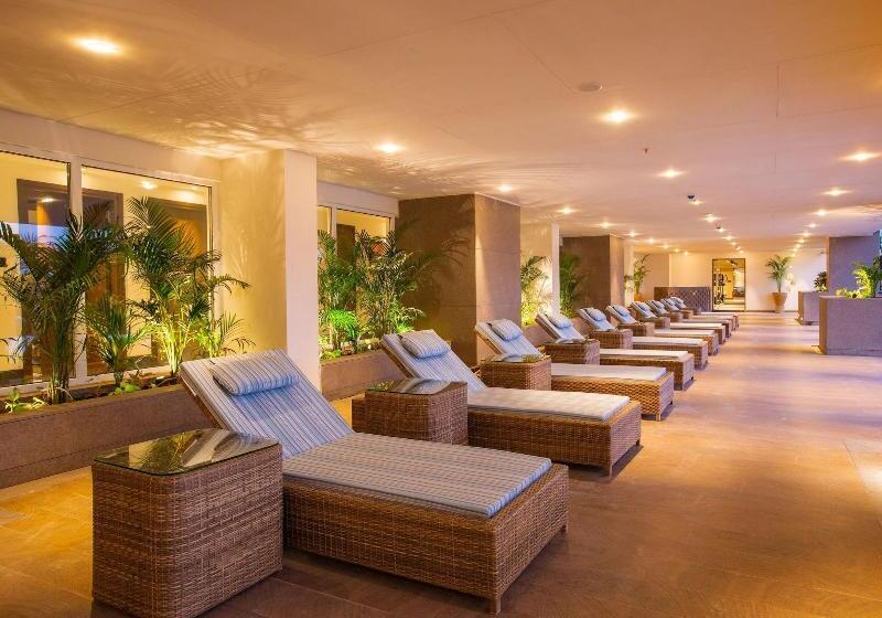 هتل Lemon Tree Premier City Center Pune