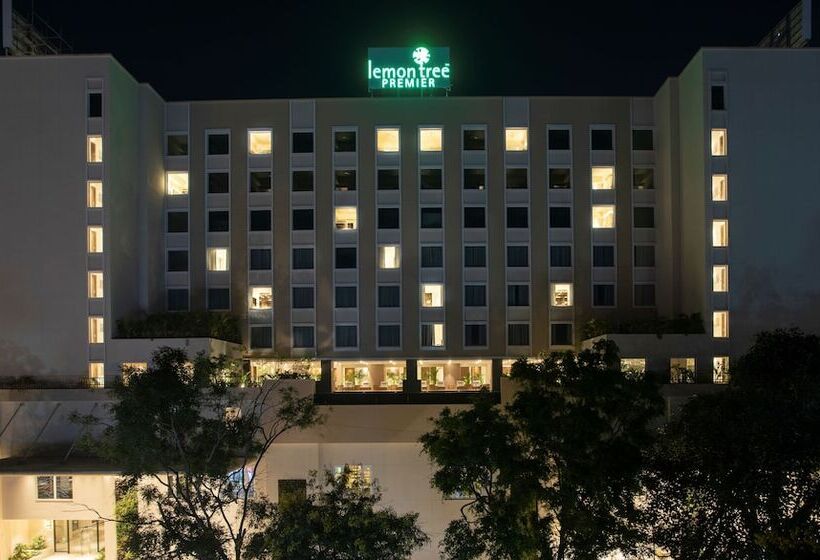 هتل Lemon Tree Premier City Center Pune