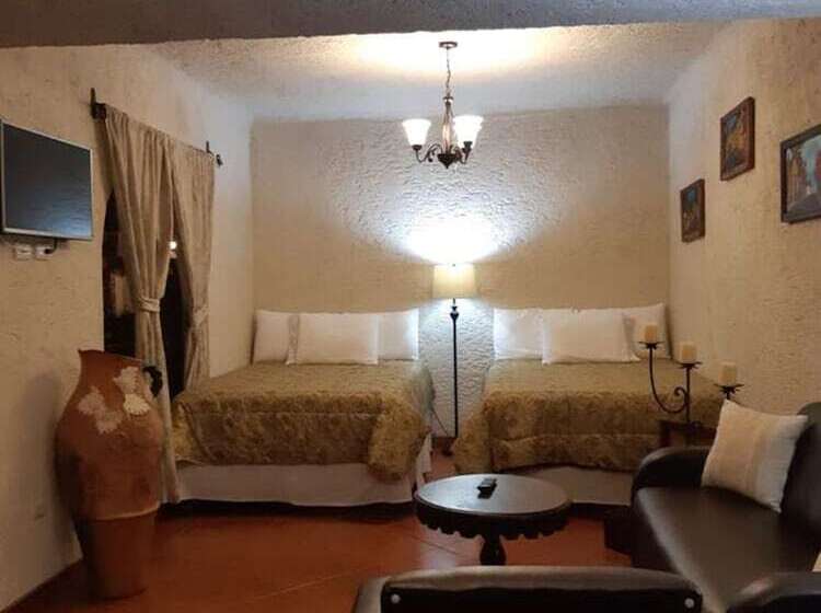 هتل Mansion Del Rey