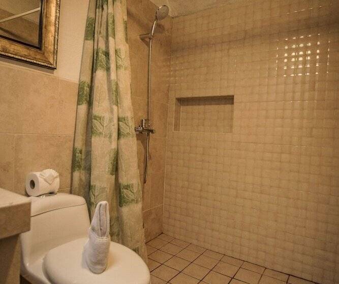 هتل Mansion Del Rey