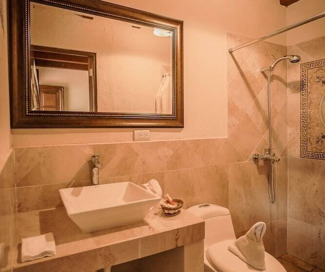 هتل Mansion Del Rey