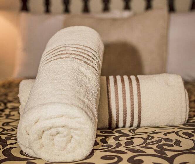 هتل Mansion Del Rey