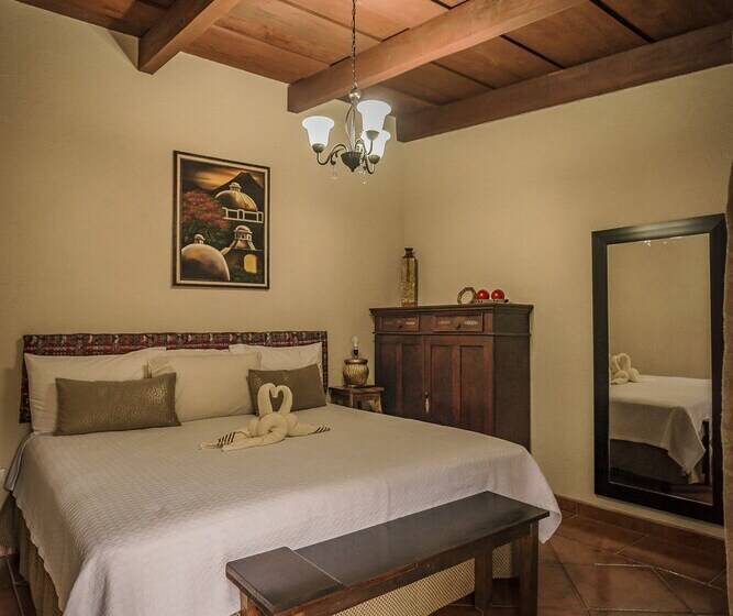 هتل Mansion Del Rey