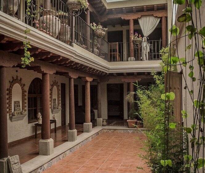 هتل Mansion Del Rey