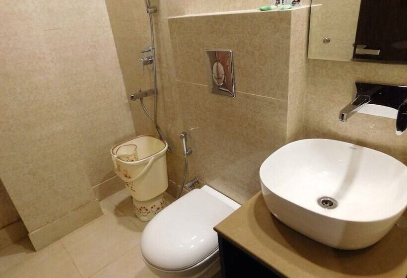 בית מלון כפרי Noble Deluxe