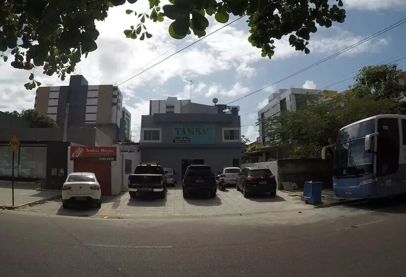 Hotelli Pousada Tambau