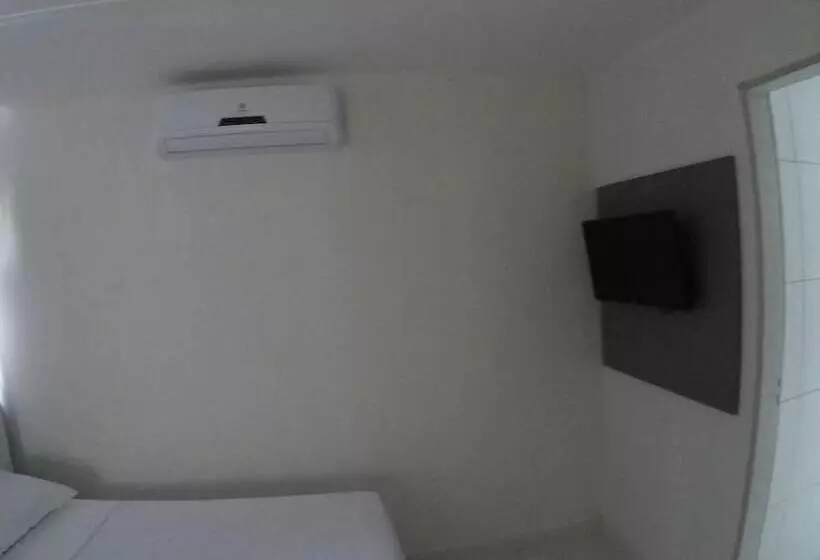 Hotelli Pousada Tambau