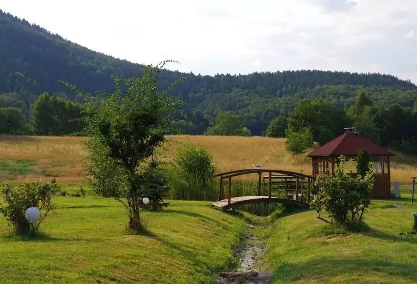 Maaseutuhotelli B&b Dom Z Bali