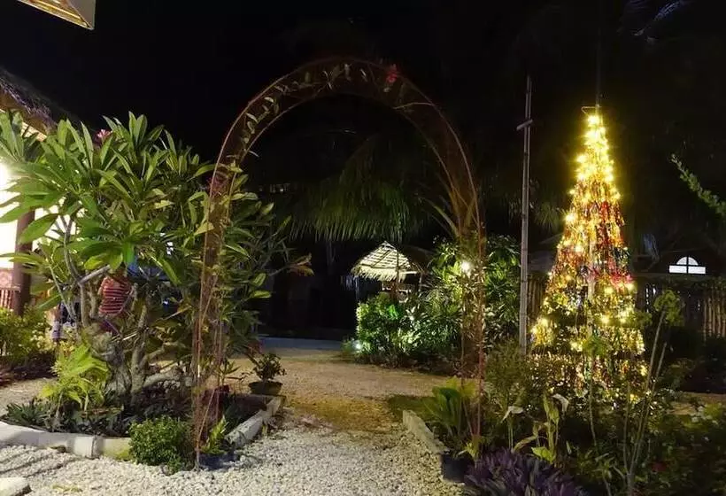 Majatalo New Village Lodge