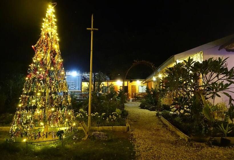 Pensiune New Village Lodge