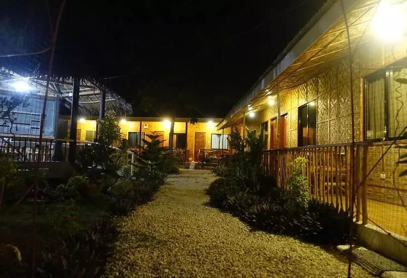 Majatalo New Village Lodge