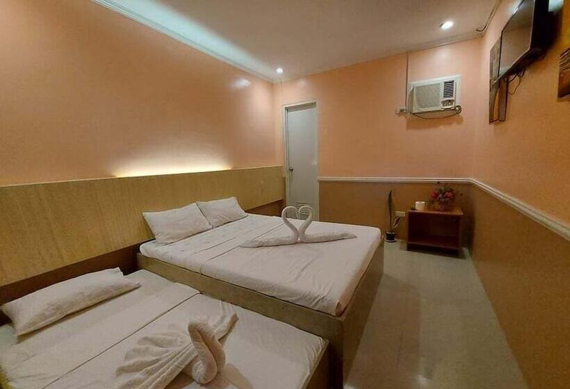 Pensiune New Village Lodge