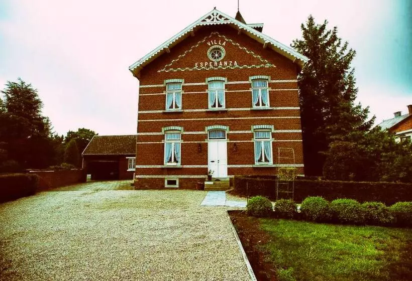 پانسیون Villa Esperanza