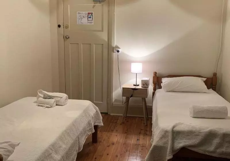 ユースホステル The Imperial Moree