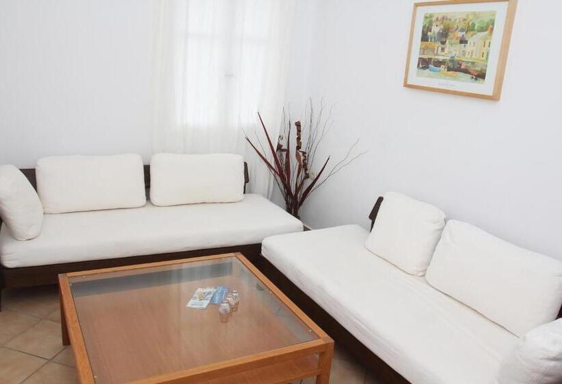 בית מלון כפרי Aiolos