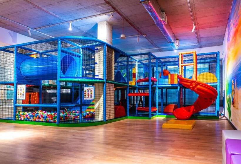 בית מלון כפרי AQUA RESORT BY BEL MARE MIEDZYZDROJE