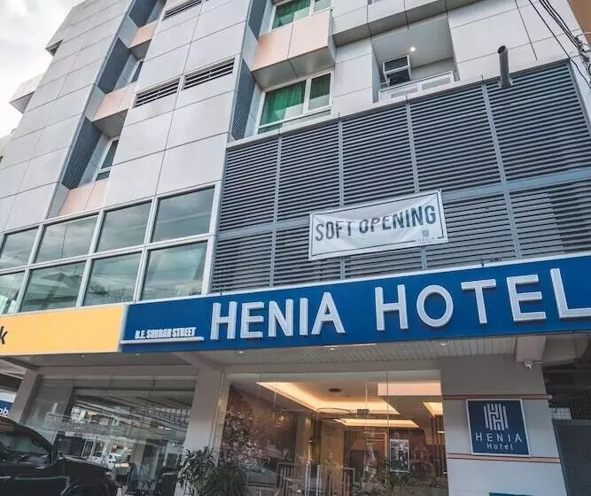 ホテル Henia