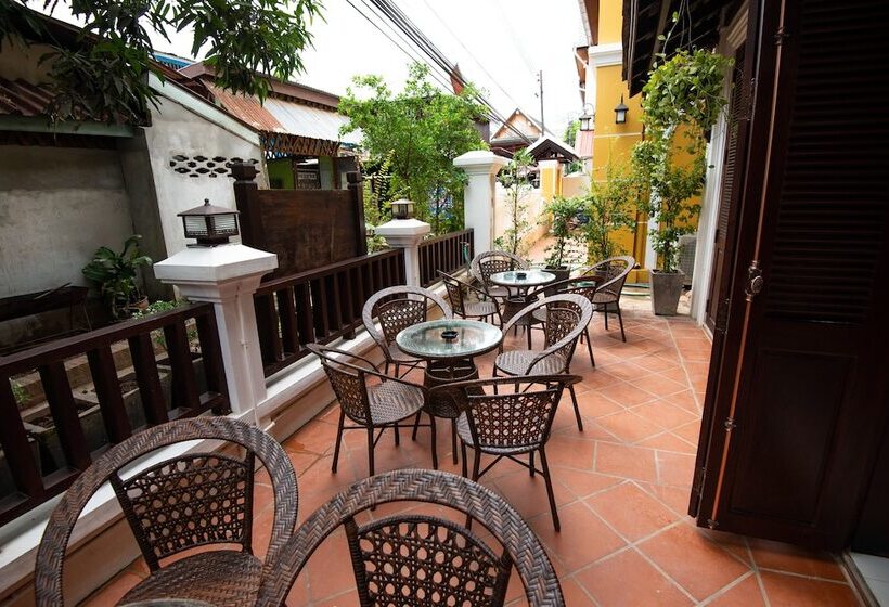 호텔 Jasmine Ville Guesthouse