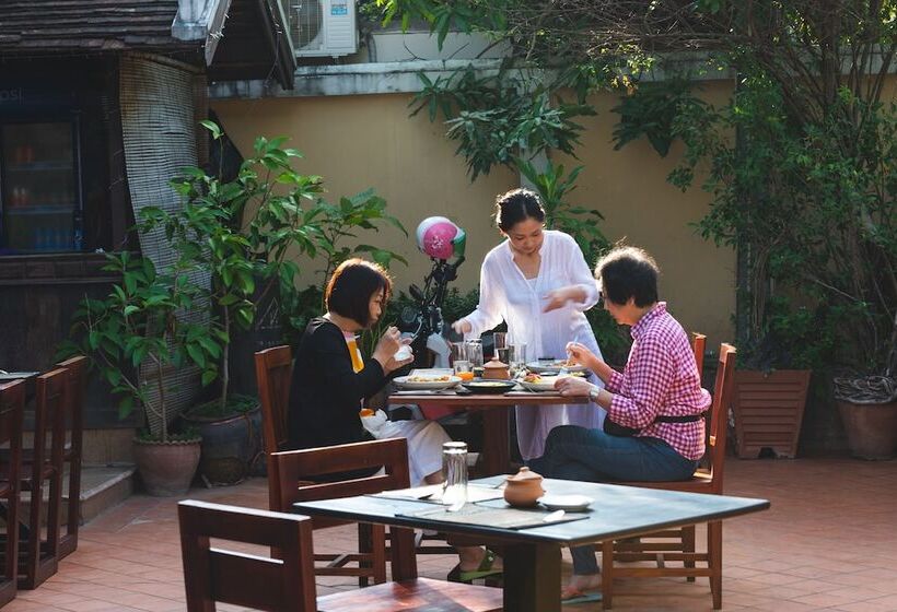 호텔 Jasmine Ville Guesthouse