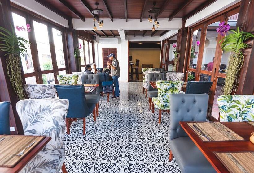 호텔 Jasmine Ville Guesthouse