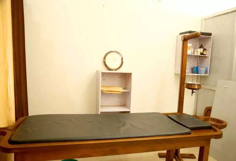 Hotel Kss Inn