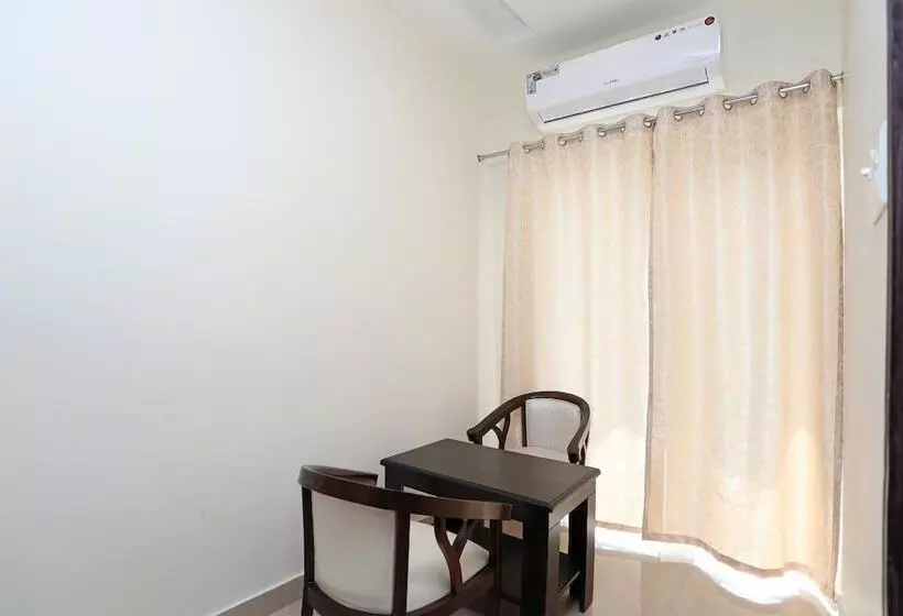 Hotel Kss Inn