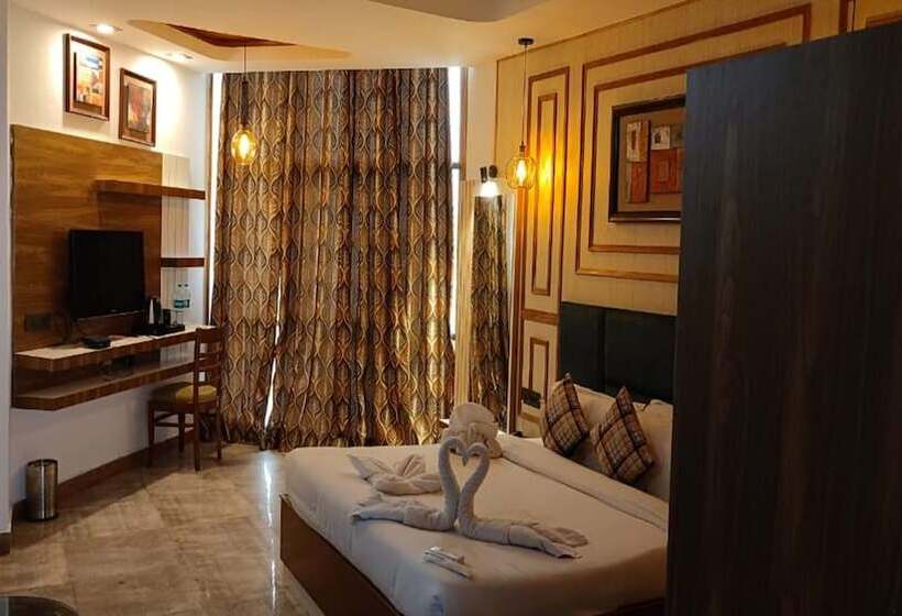 ホテル Padmini Palace