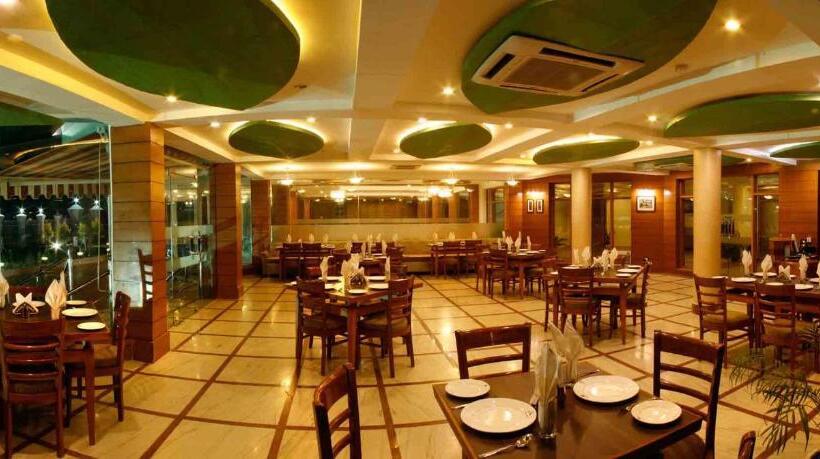 ホテル Padmini Palace