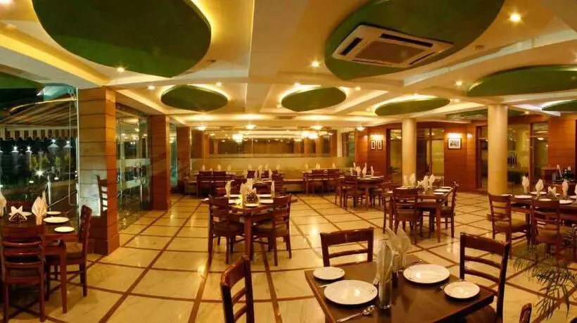Hotel Padmini Palace