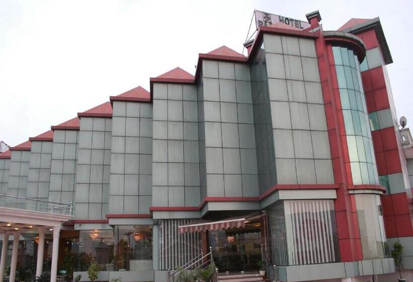 ホテル Padmini Palace