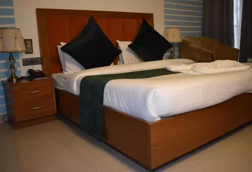 Hotel Padmini Palace