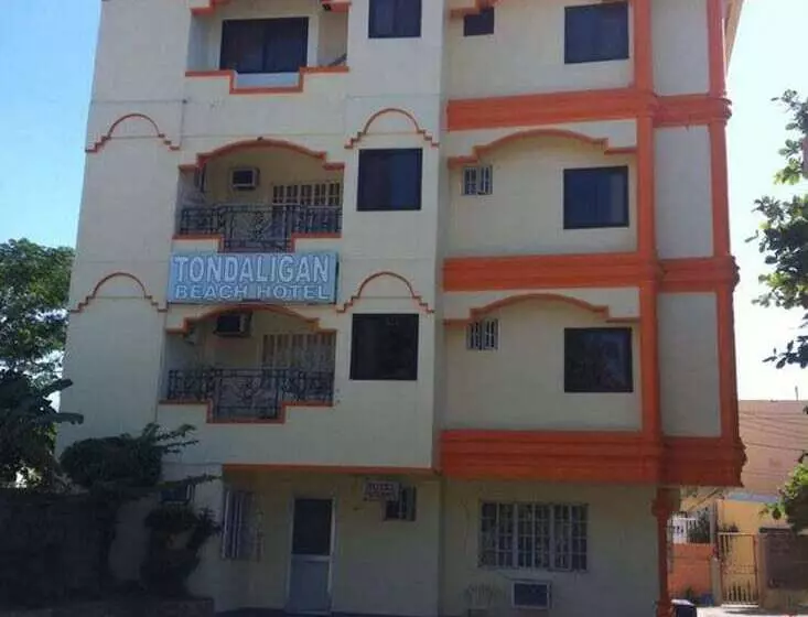 ホテル Reddoorz @ Tondaligan Beach