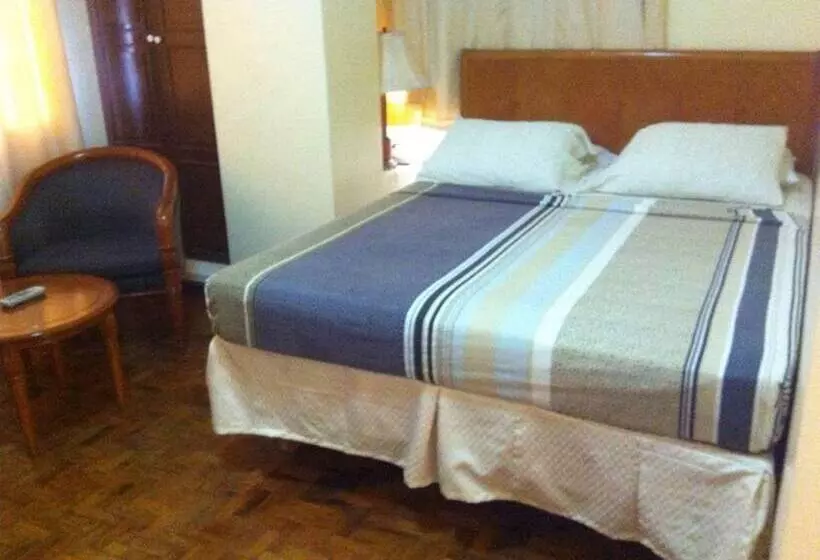 ホテル Reddoorz @ Tondaligan Beach