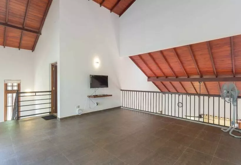 ペンション Araliya Cottage