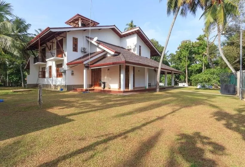 ペンション Araliya Cottage