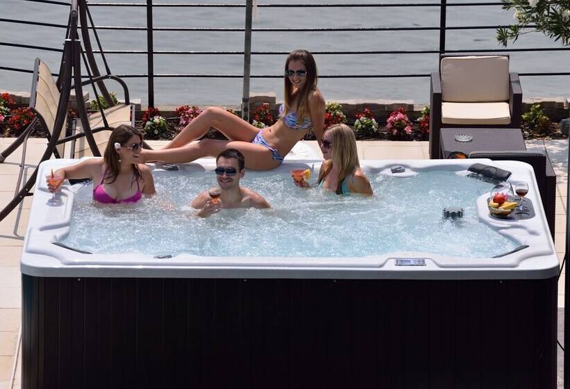 پانسیون Guest House Panorama Aqualux With Free Parking