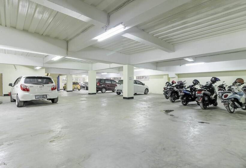 פנסיון Reddoorz Near Rs Bhayangkara Palembang