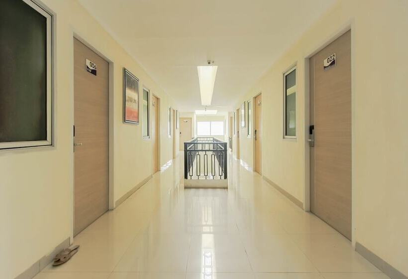 פנסיון Reddoorz Near Rs Bhayangkara Palembang