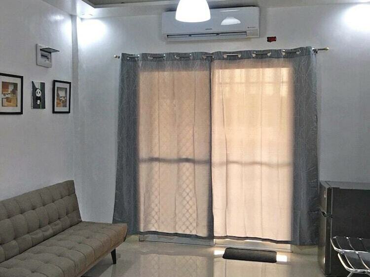 פנסיון Yo' Boss