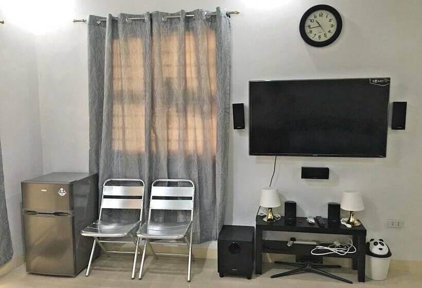 פנסיון Yo' Boss