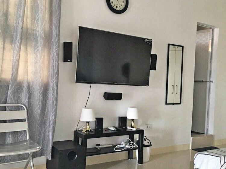 פנסיון Yo' Boss