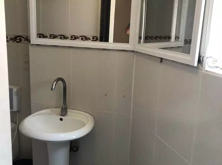 هتل Del Conde