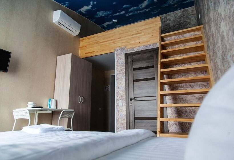 فندق Eagle House Inn