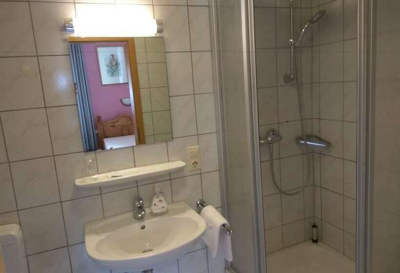 Отель Gasthof Am Markt