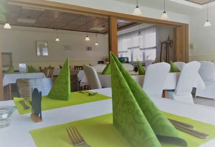 Hotelli Gasthof Am Markt