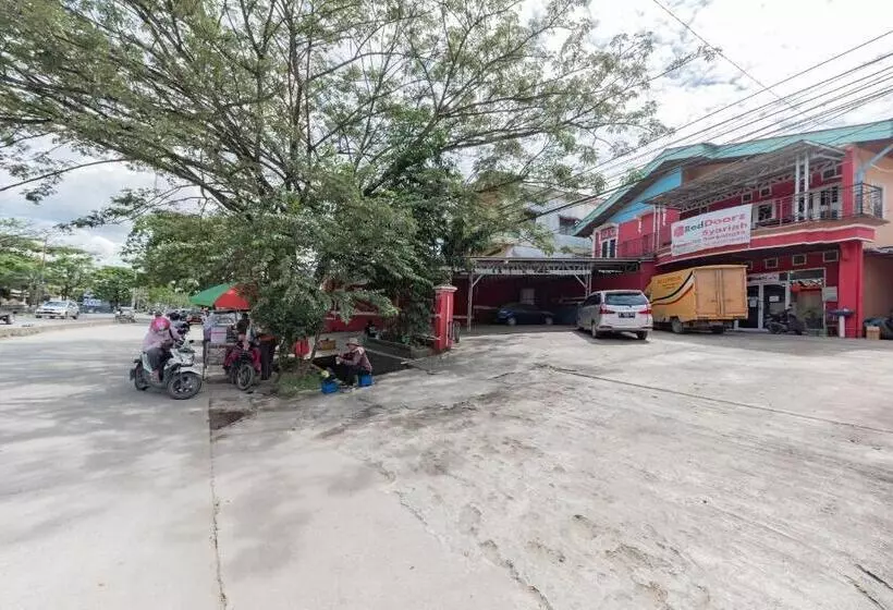 Hotelli Reddoorz Syariah @ Pangeran Suryanata Samarinda