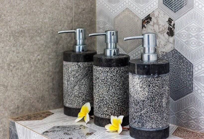 בית מלון כפרי Villa M Bali Umalas