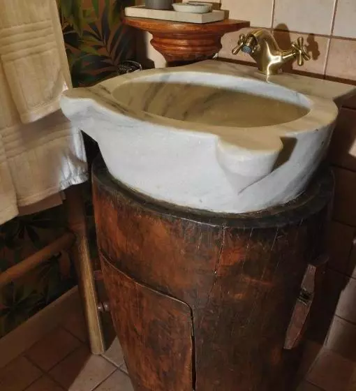 ペンション Leone Guest House