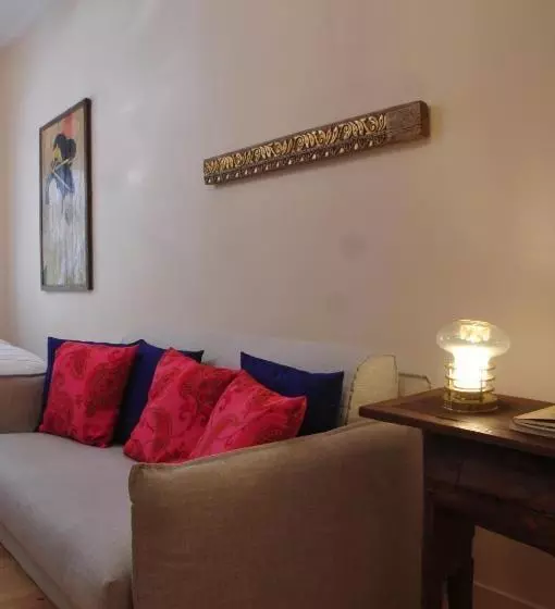 ペンション Leone Guest House